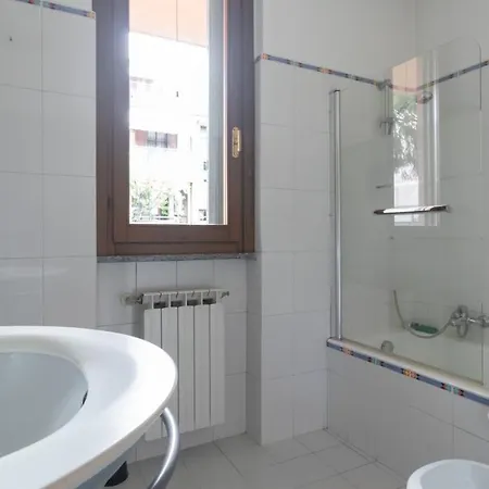 Italianway - Veneto 10B * Cassina de' Pecchi